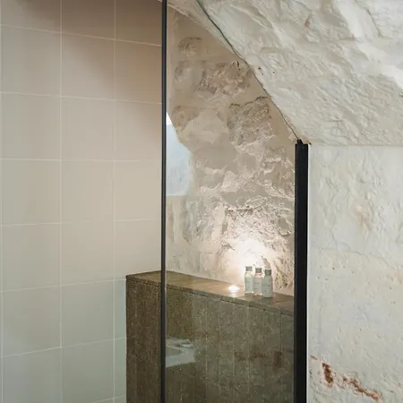 Dimore Bianche, Santa Chiara *