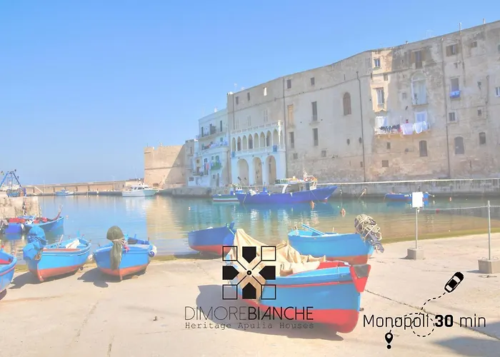 Dimore Bianche, Santa Chiara Tatil Evi